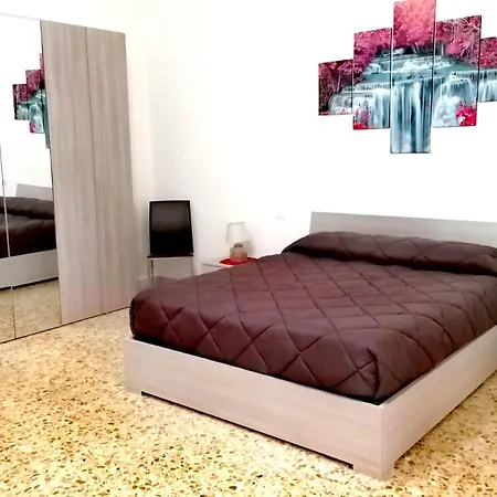 Renella Lejlighed Caserta