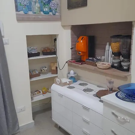 Renella Apartment *