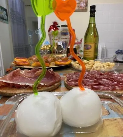 Renella Lejlighed Caserta